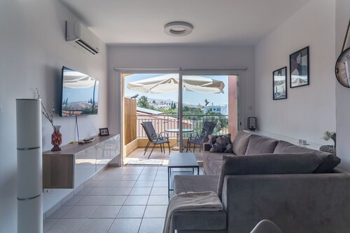 RelaxInCyprus 1-bedroom apartment in awesome Pegeia with WiFi, AC