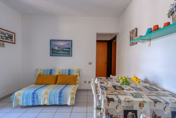 2 bedrooms