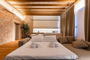 2 Schlafzimmer, Schreibtisch, Bügeleisen/Bügelbrett, kostenloses WLAN