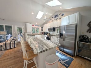 Fridge, microwave, stovetop, dishwasher - 5 Bridge Road, Middlesex Beach (Bethany Beach)