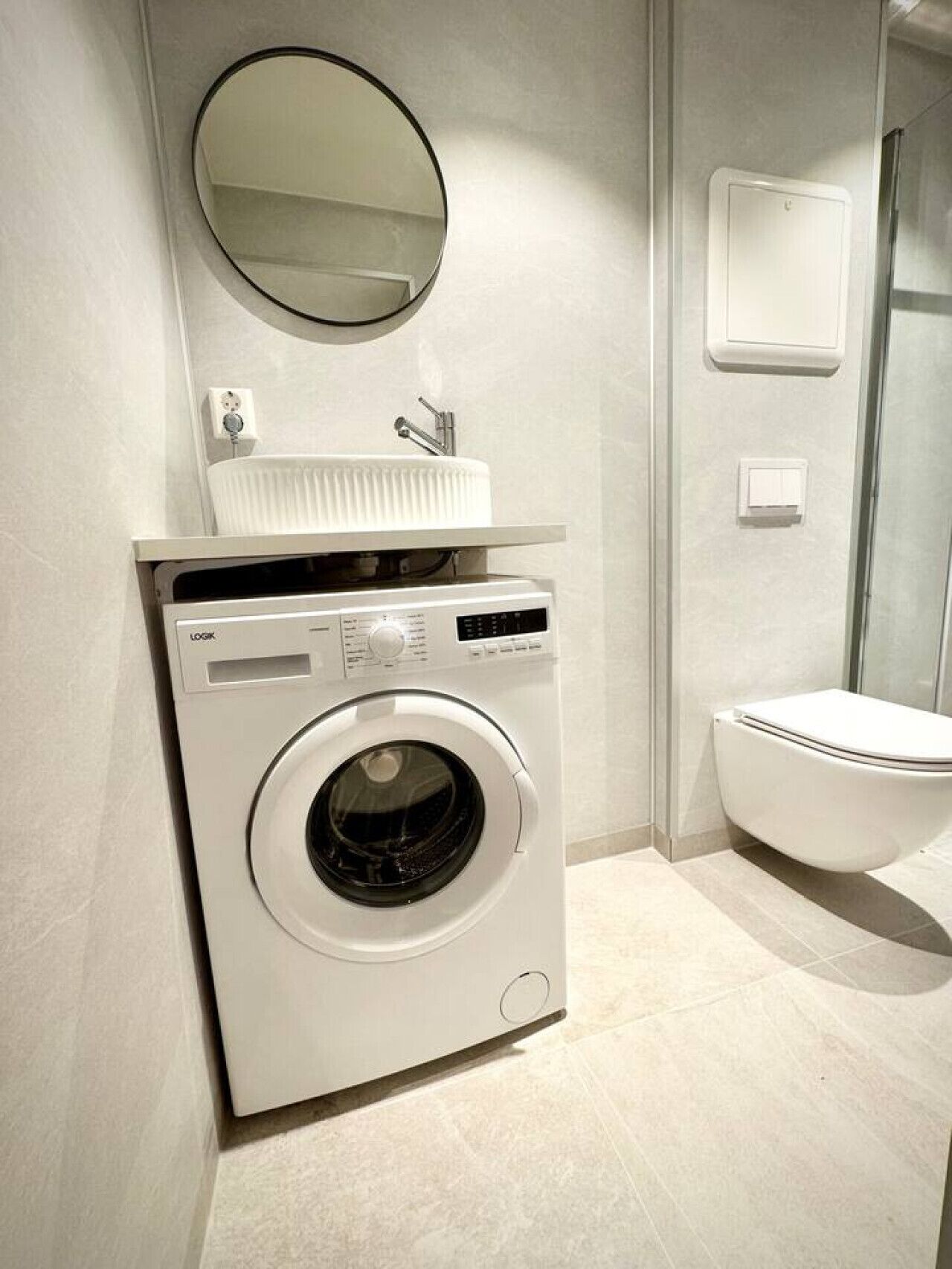 Hårføner og håndklær