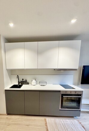 Four, plaque de cuisson, lave-vaisselle