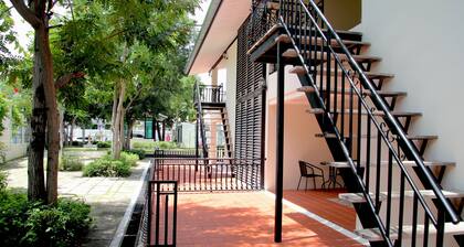 Abobe ApartHotel Hua Hin