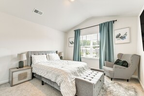 Apartment (3 Bedrooms) | Interior - 7 Mi to Uptown - Pet-friendly 2-story Townhome! (Charlotte)