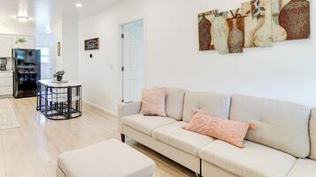 Casa (2 Bedrooms) | Interior