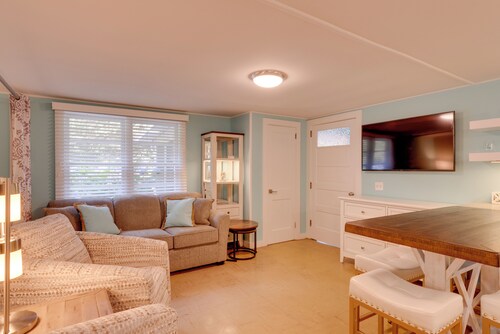 Fish & Hike: Lakeside Poconos Retreat, Unit 4