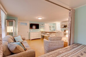Apartment (0 Bedroom) | Interior - Fish & Hike: Lakeside Poconos Retreat, Unit 4 (Bangor)