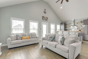 House (2 Bedrooms) | Front of property