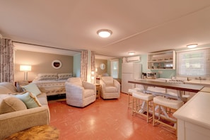 Apartment (0 Bedroom) | Interior