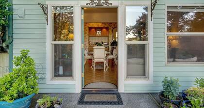 < 1 Mi to Jefferson Healthcare: Nurse-ready Rental