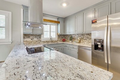 Riverfront Fun: Quiet Home Near Hampton Coastline