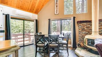 Casa (2 Bedrooms) | Parte interna