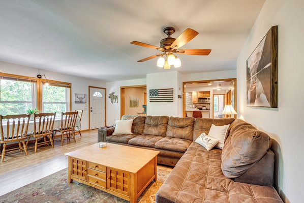 House (4 Bedrooms) | Interior