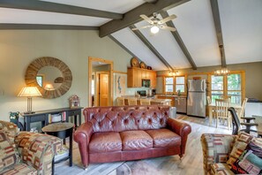 Interior - 2 Mi to Marina: Family Home w/ Dock on Sibley Lake (Pequot Lakes)