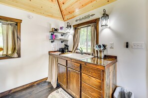 Apartment (0 Bedroom) | Interior - Cozy Studio w/ Community Docks in Stone Lake! (Stone Lake)