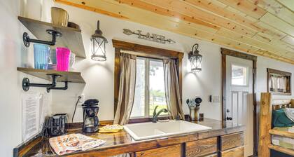 Cozy Studio w/ Community Docks in Stone Lake!