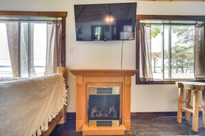 Apartment (0 Bedroom) | Interior