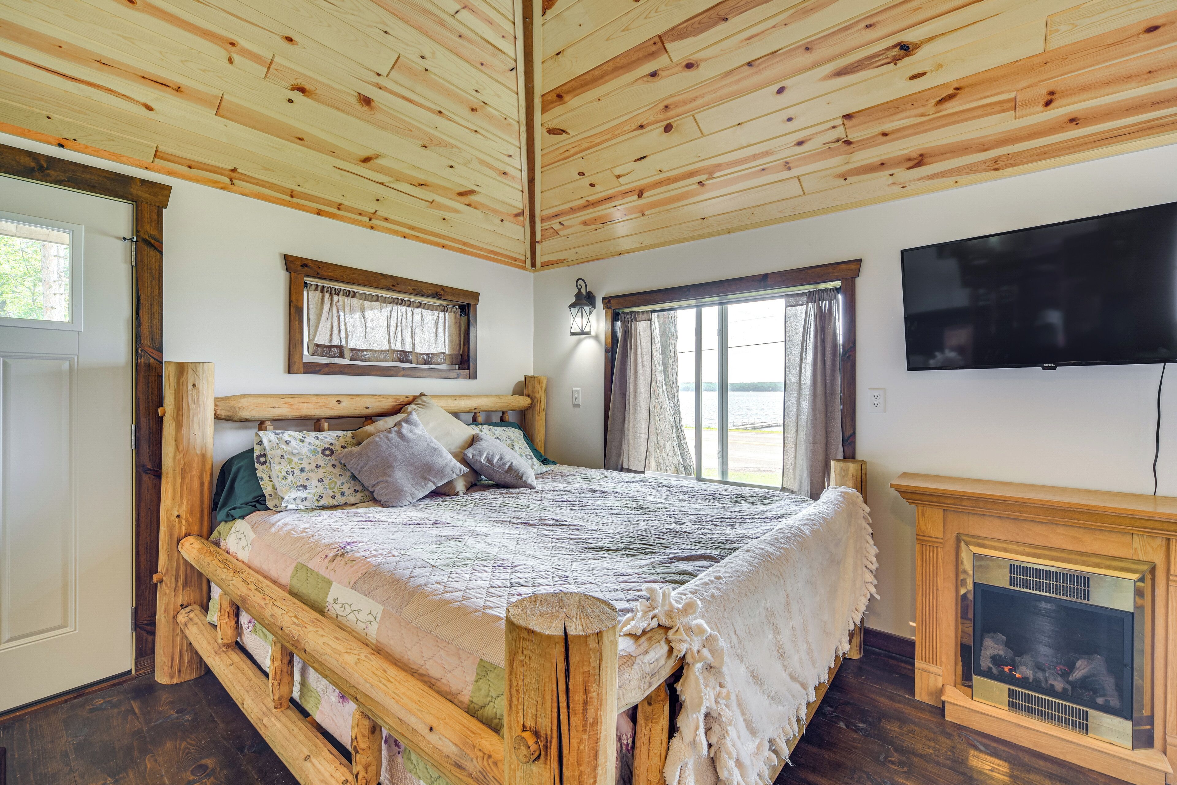 Apartment (0 Bedroom) | Interior