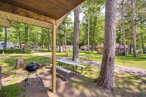 Apartment (0 Bedroom) | Interior - Cozy Studio w/ Community Docks in Stone Lake! (Stone Lake)
