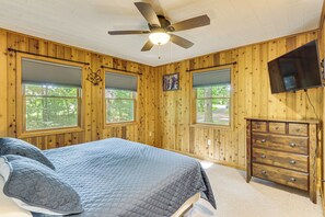 Interior - 11 Mi to Gettysburg: Serene Home in Fairfield (Fairfield)
