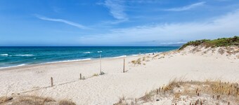 Holiday Home 'Il Casale Del Giglio' with Sea View, Shared Terrace and Private Garden