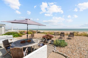 Studio | 3 bedrooms, Internet - The Beach House in Pevensey Bay (Pevensey)