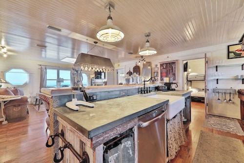 Old Florida Cottage at Summer Haven