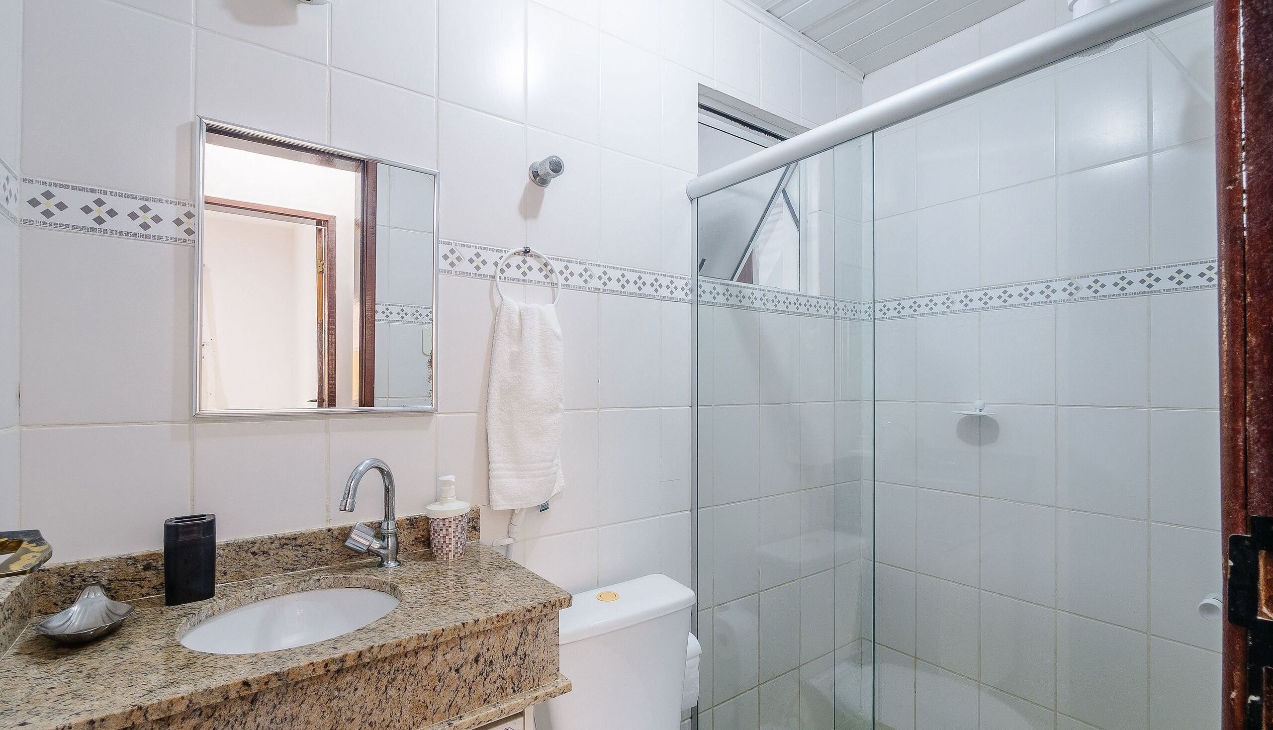 베이직 아파트 | 욕실 | 샤워 시설