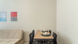 Apartemen Basic | Tempat makan
