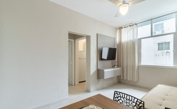Apartemen Basic | Interior