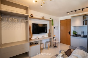 Living area - Stay Just Steps From Itapua Beach, With Pool and gym - RGF (Salvador)