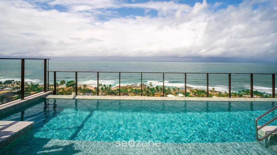 Stay Just Steps From Itapua Beach, With Pool and gym - RGF