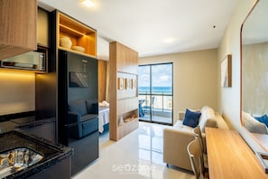 Basic Apartment | Living area