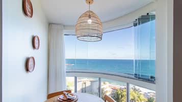 Eenvoudig appartement | Dineren