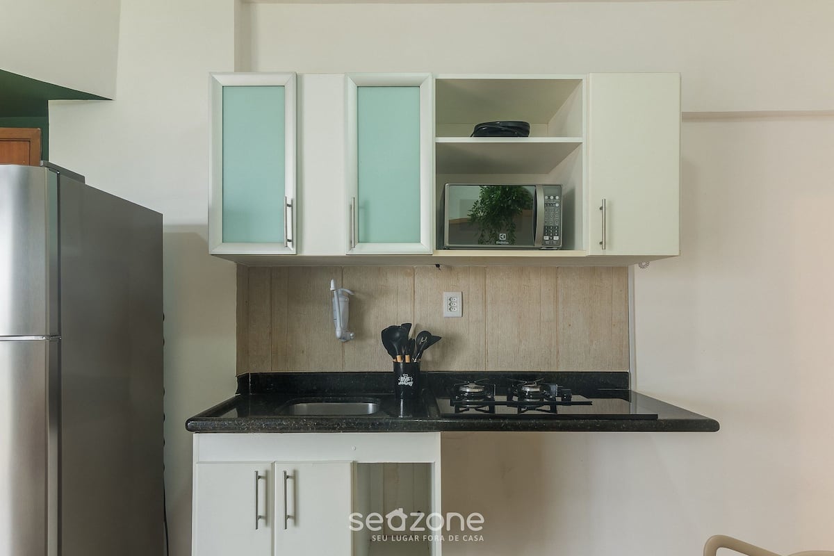 Basic Apartment | Private kitchen | Cookware/dishes/utensils