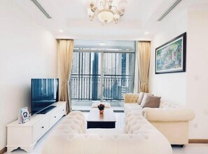 Deluxe Room | Living area
