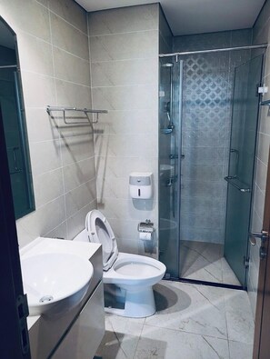Deluxe Room | Bathroom