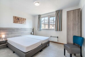 3 bedrooms, free WiFi, bed sheets