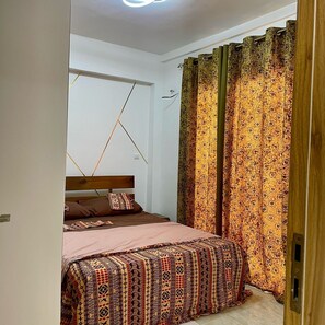 3 chambres, fer et planche Ă repasser, Wi-Fi, draps fournis