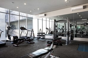 Fitness facility - Stylish Apartment: Pool, Gym & Mountain Scenery (21 de Marzo)