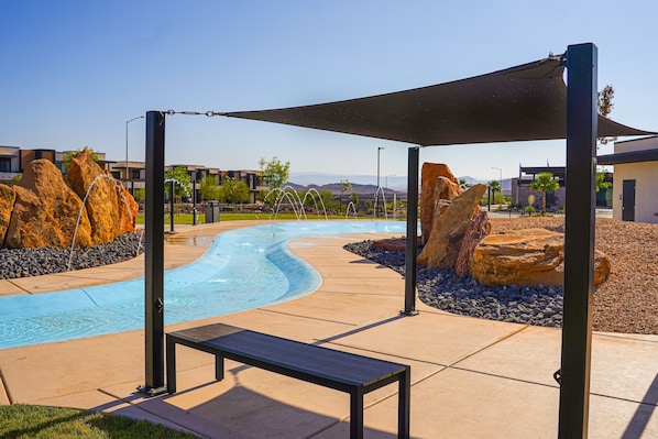 Maison mitoyenne, 4 chambres | Piscine