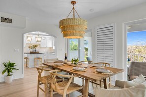 House, 4 Bedrooms | Dining