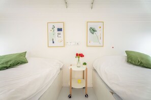 Suite, 2 chambres | Rideaux occultants, fer et planche à repasser, Wi-Fi gratuit