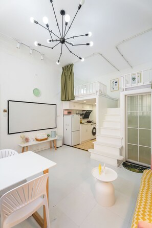 Suite, 2 camere da letto | Soggiorno | TV