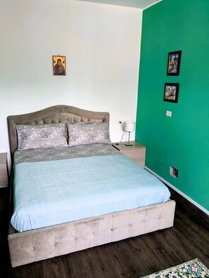 2 bedrooms, iron/ironing board, travel cot, free WiFi - New apartment offering modern elegance and comfort (5 min drive from Varenna) (Bellano)