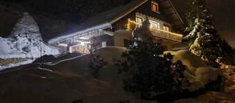 Chalet "Les Pommes de Pin", sleeps 10-12, 8 rooms, with terrace and garden