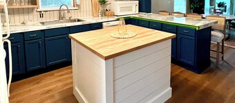 LPC 6 - Lake View Bungalow, sleeps 8, Boat parking, near boat ramp & pickleball.