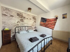 4 Schlafzimmer, Bügeleisen/Bügelbrett, WLAN, Bettwäsche