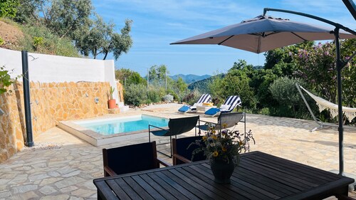 Holiday Home 'La Casita De La Loma' with Mountain View, Wi-Fi and Air Conditioning