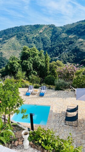 Holiday Home 'La Casita De La Loma' with Mountain View, Wi-Fi and Air Conditioning